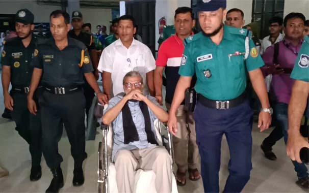 হাসপাতালে &lsquo;ডিপ্রেশনে&rsquo; এমএ মান্নান